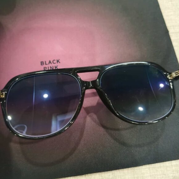 Ray-Ban RB4376 Sunglasses | Black Frame | Gradient Lenses | Unisex - Picture 2 of 5
